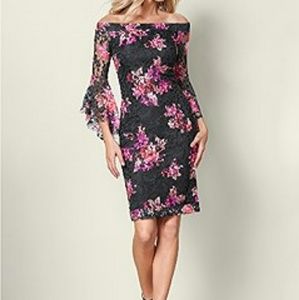 Off shoulder lace dress